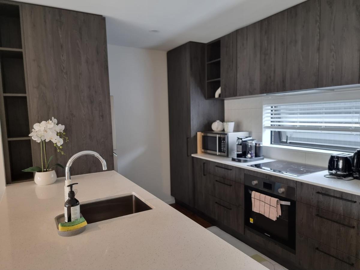 Addington Townhouse With Carpark 8Mins Walk To Hagley Park South Villa Christchurch Dış mekan fotoğraf