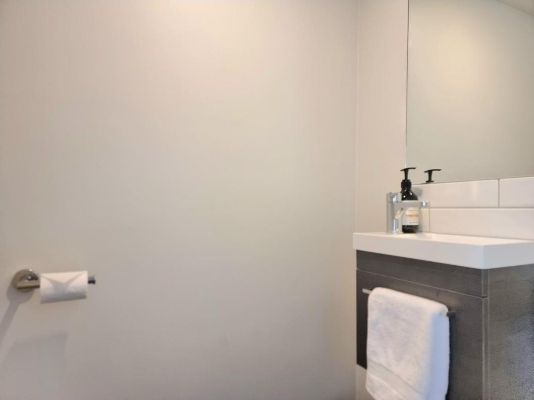 Addington Townhouse With Carpark 8Mins Walk To Hagley Park South Villa Christchurch Oda fotoğraf